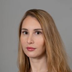 Ларина Юлия